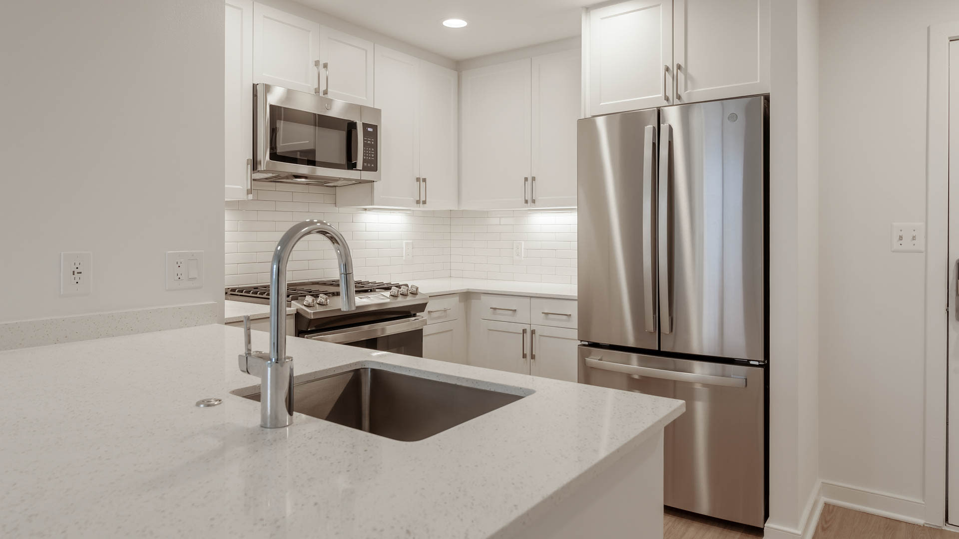 1401 Joyce on Pentagon Row Apartments - Kitchen