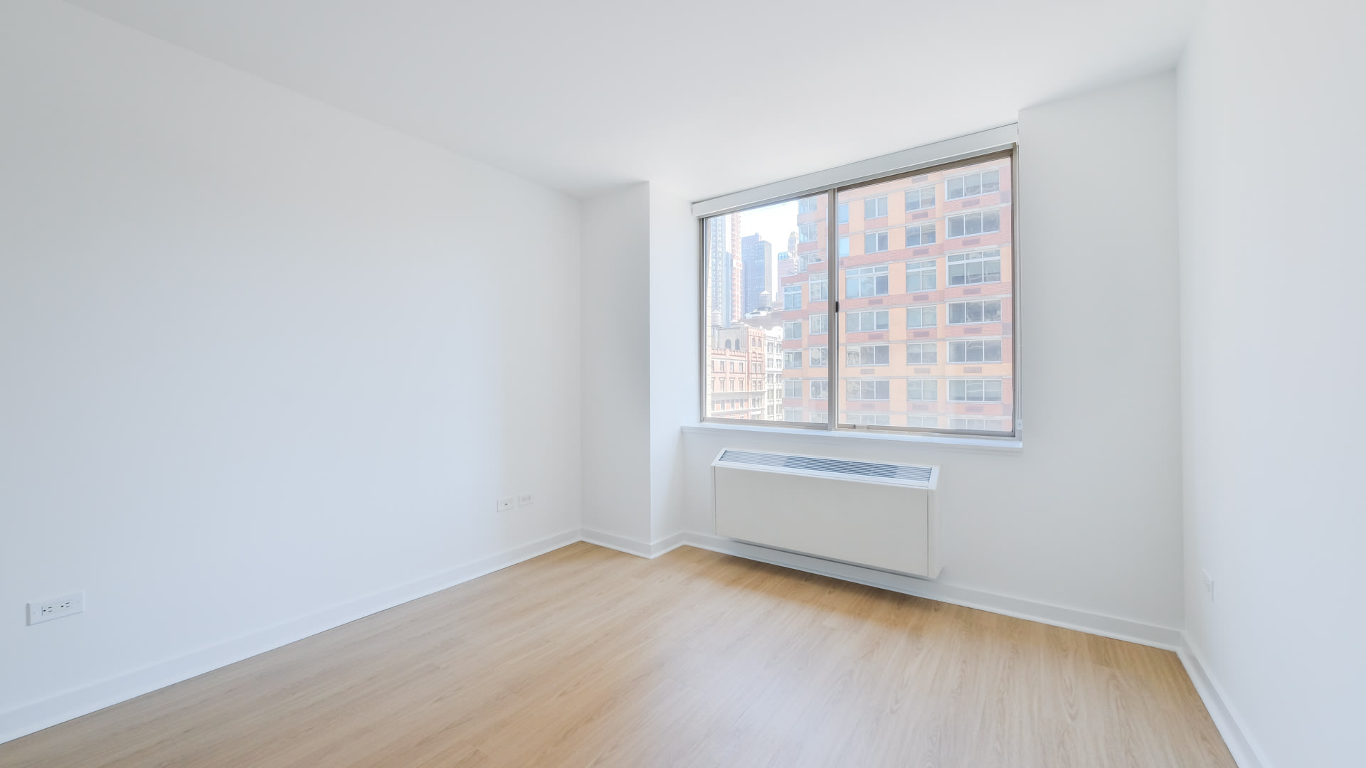 777 Sixth Avenue 777 Avenue Of The Americas #8F, Manhattan, NY 10001 4