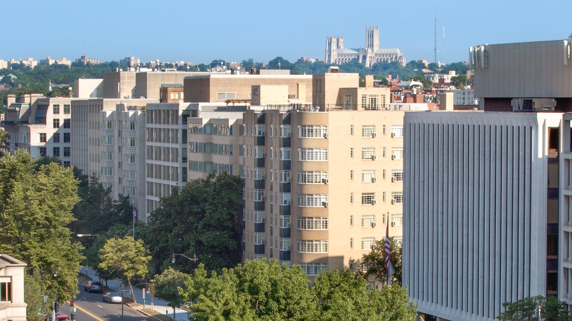 1500 Mass Apartments - Building