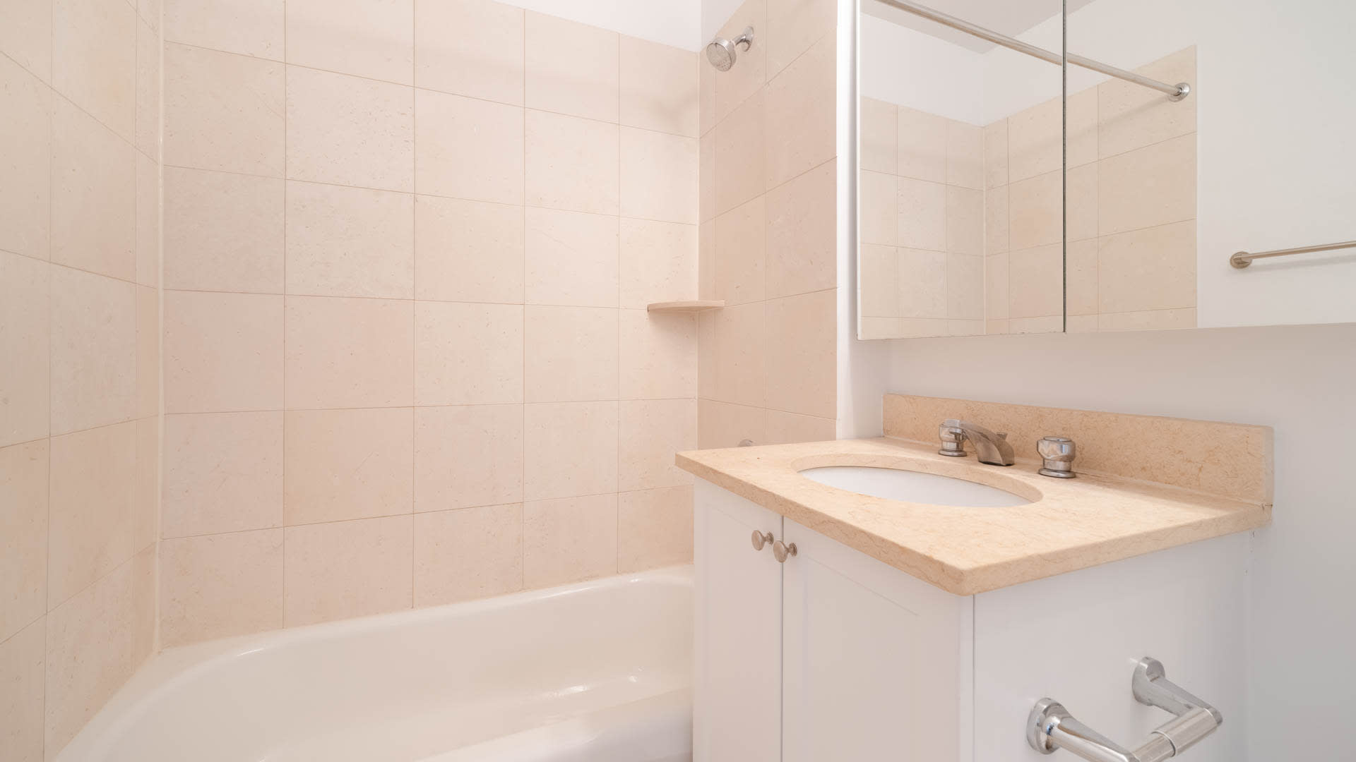 180 Riverside Boulevard #17V, Manhattan, NY 10069 5