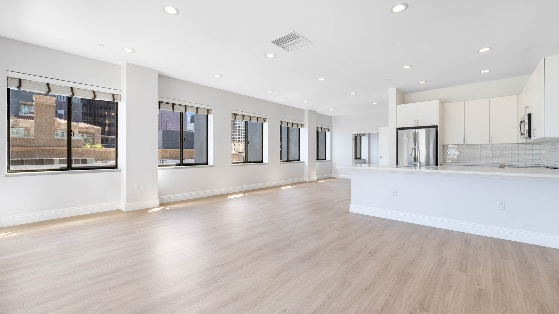 Pegasus Apartments - Financial District, Los Angeles - 612 S