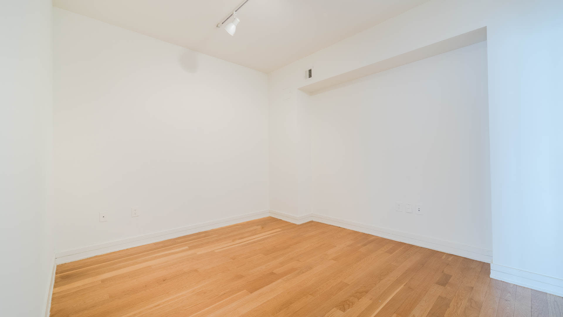 175 Kent Avenue #617, Brooklyn, NY 11249 4