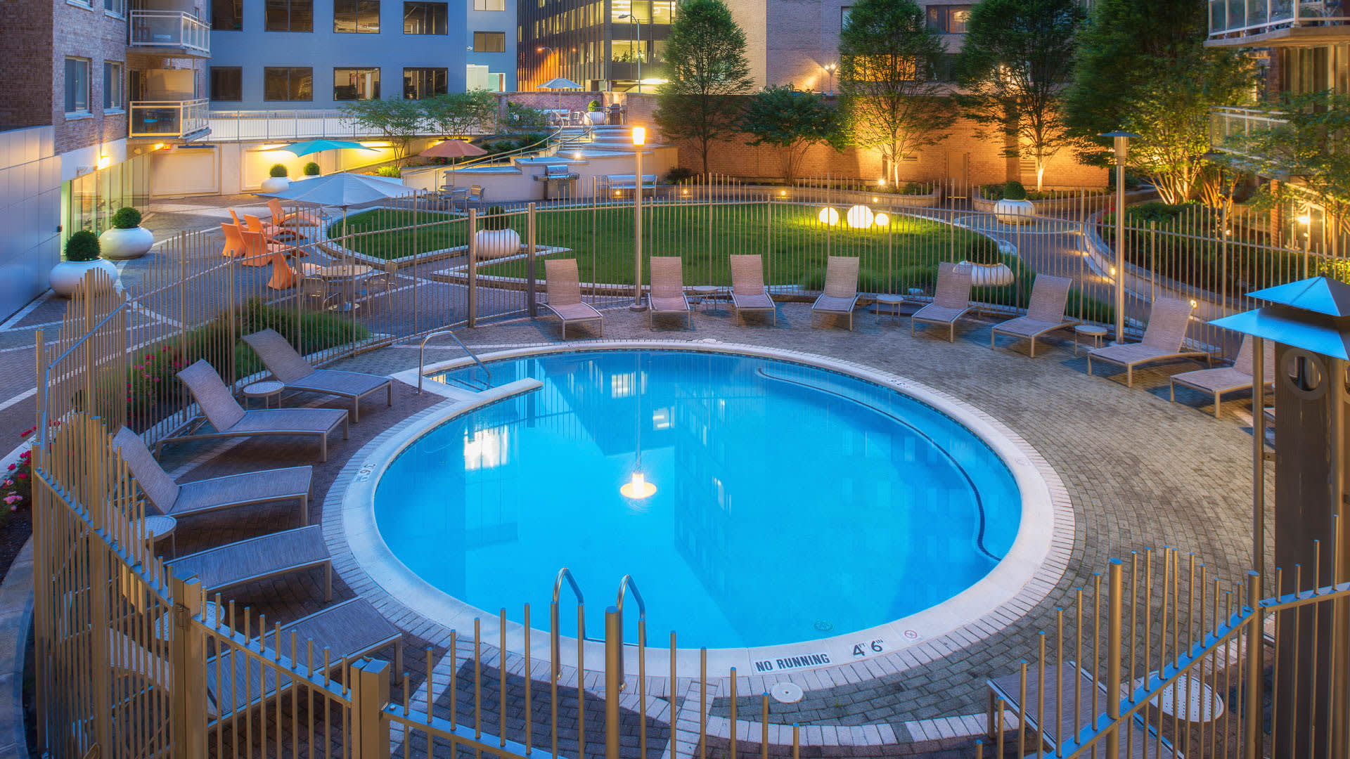 The Flats at Dupont Circle Apartments - Swimming Pool