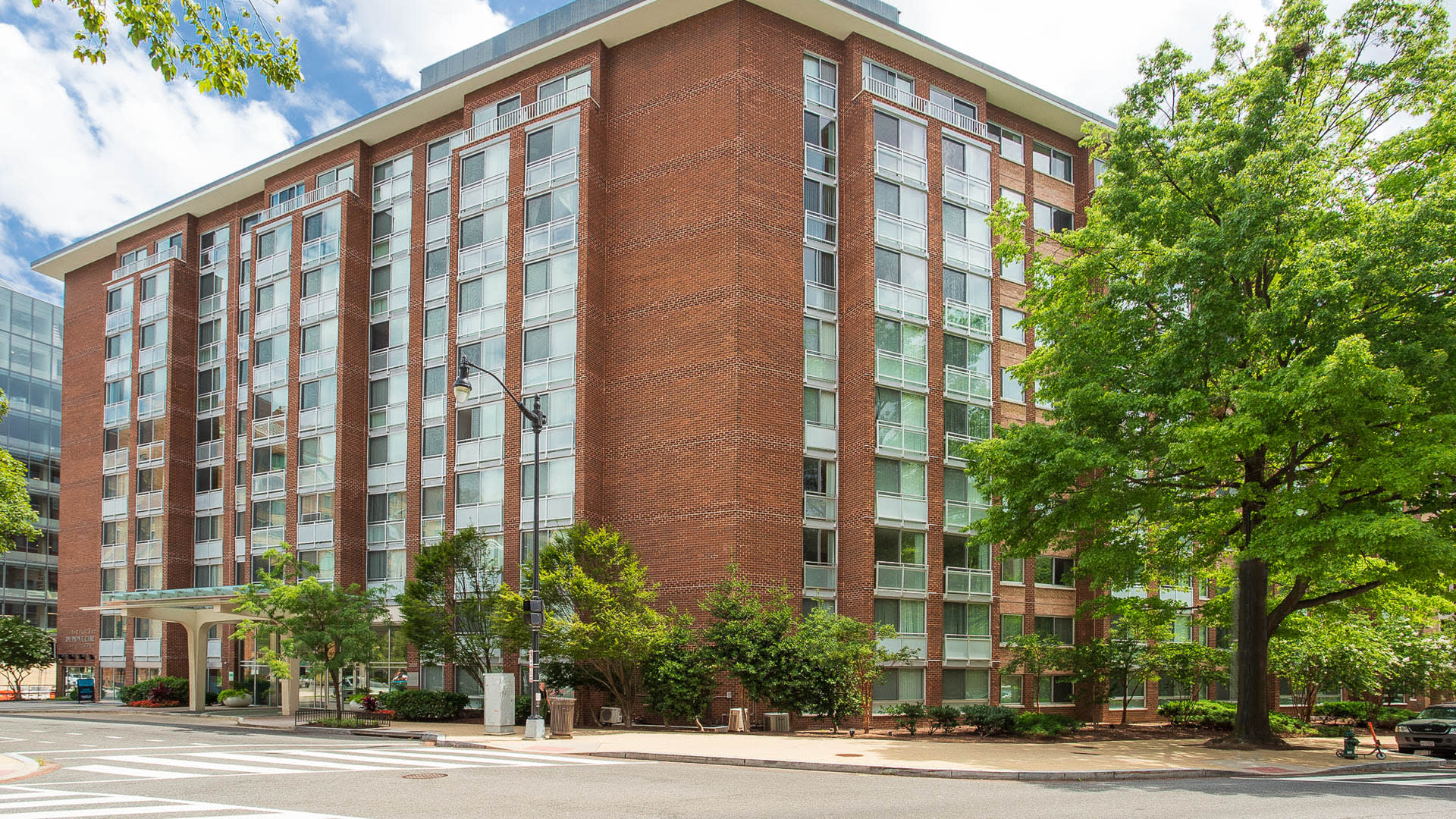 The Flats at Dupont Circle Apartments - Exterior 