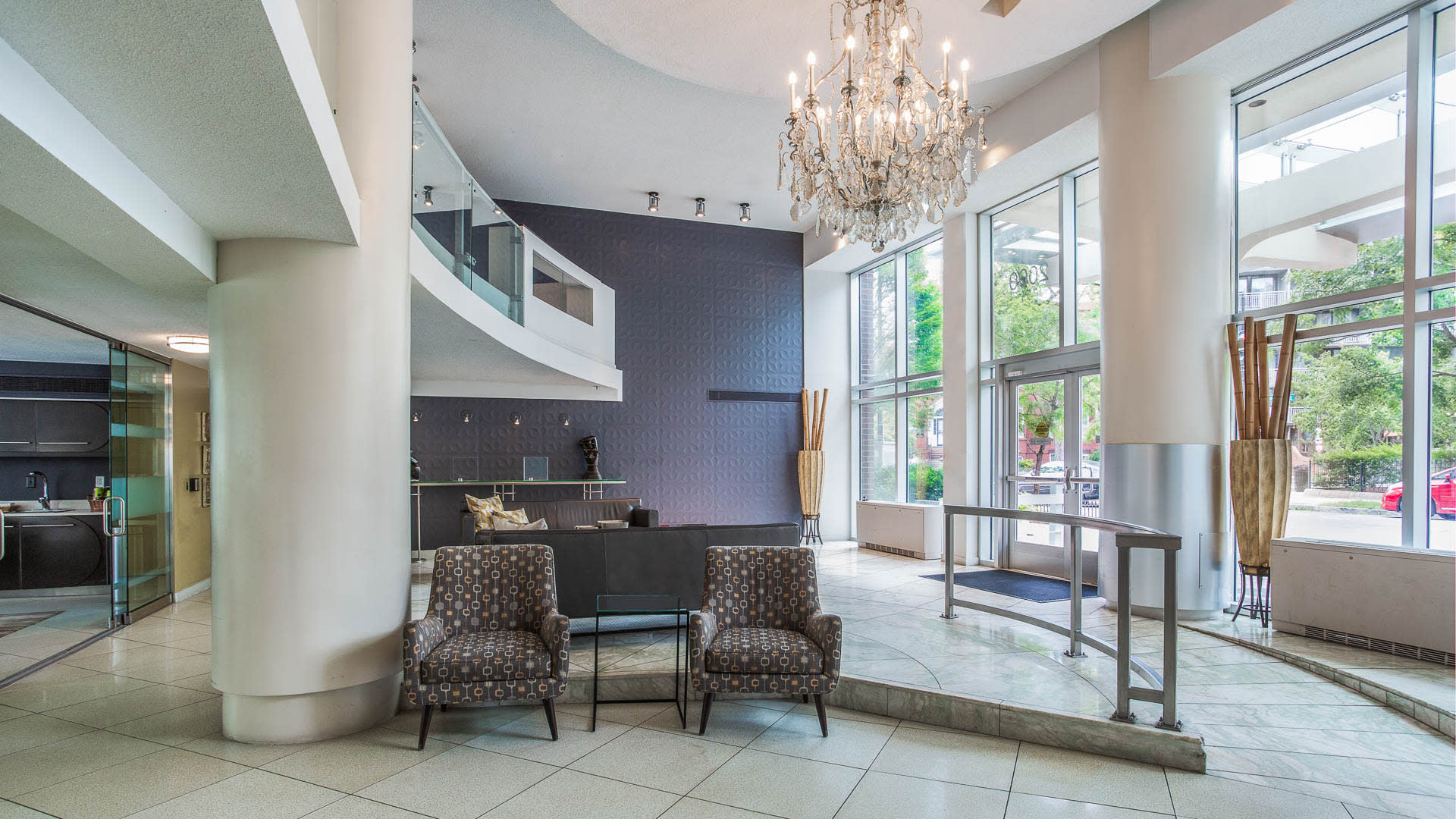 The Flats at Dupont Circle Apartments - Lobby 