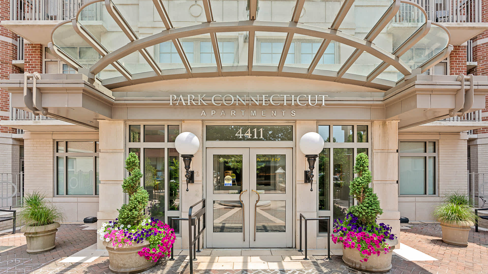 Park Connecticut Apartments - Exterior