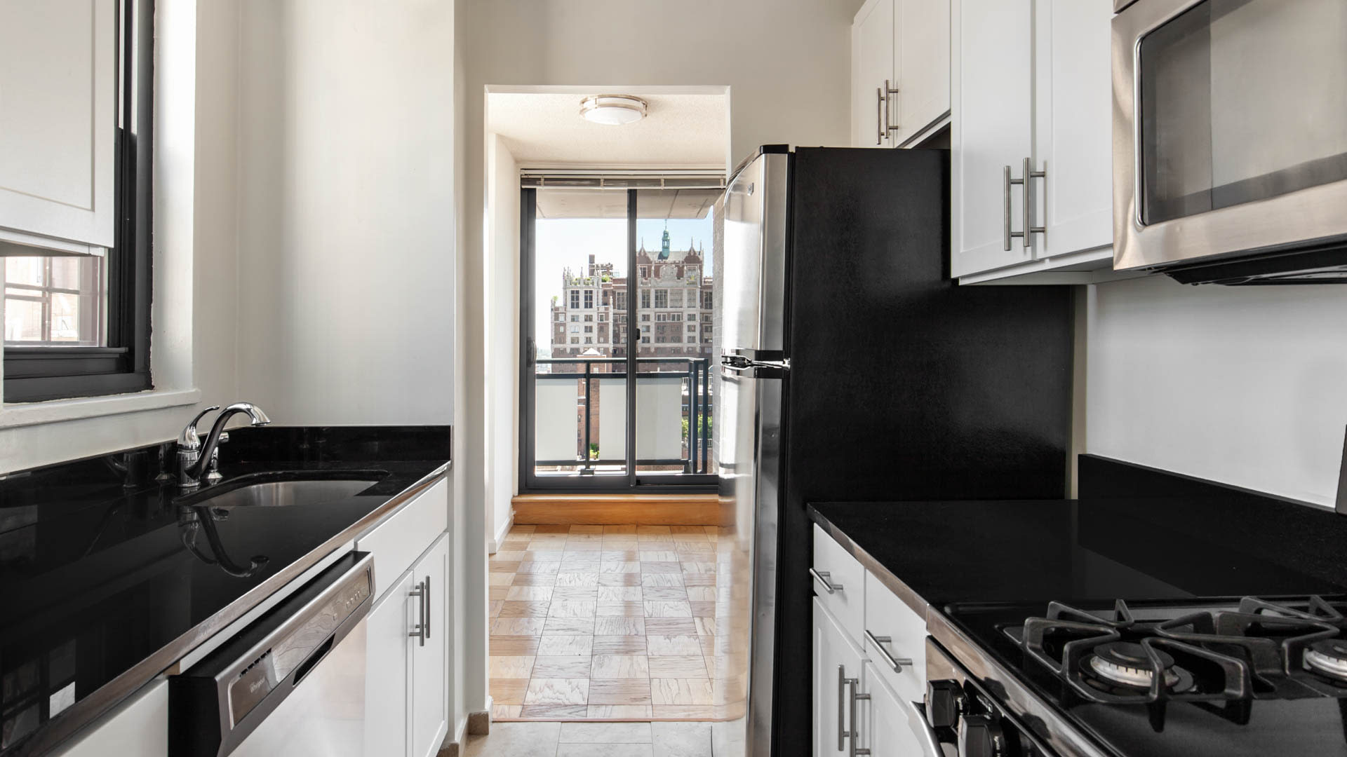 245 East 40 Street #28C, Manhattan, NY 10017