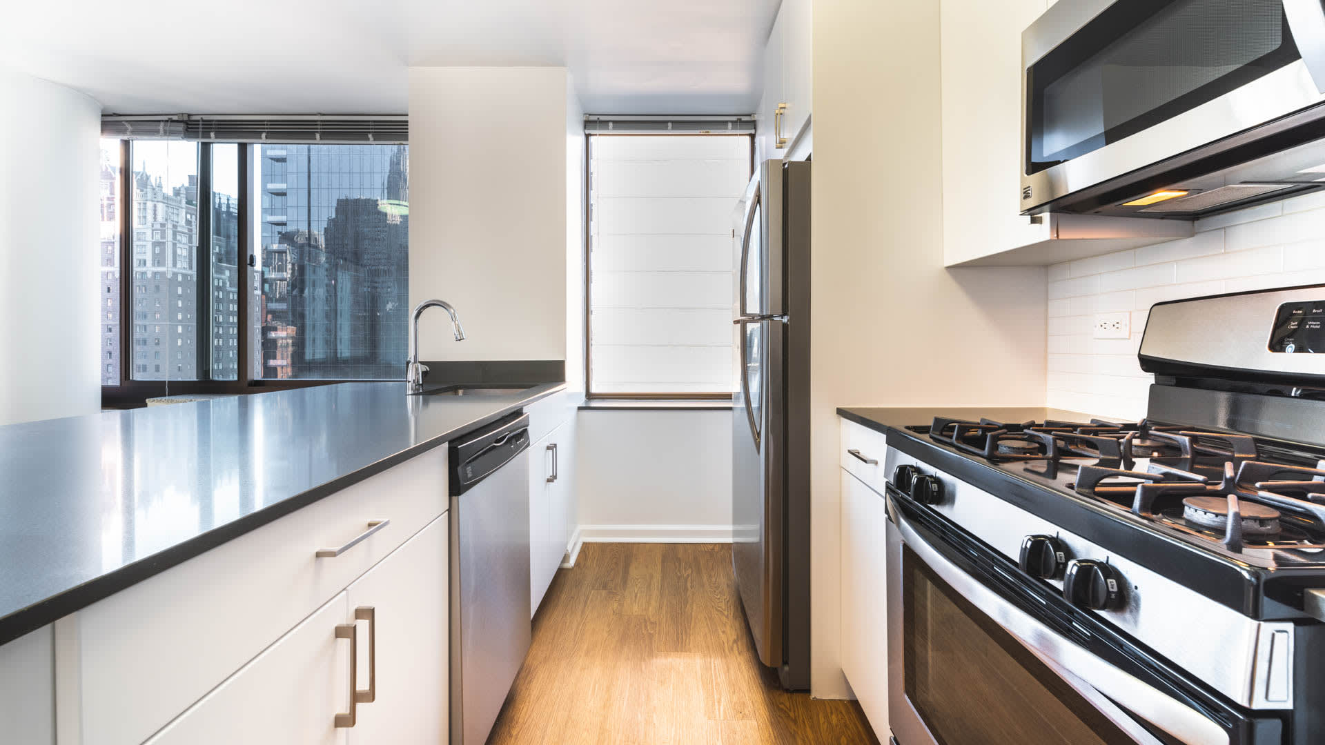 300 East 39 Street #16H, Manhattan, NY 10016