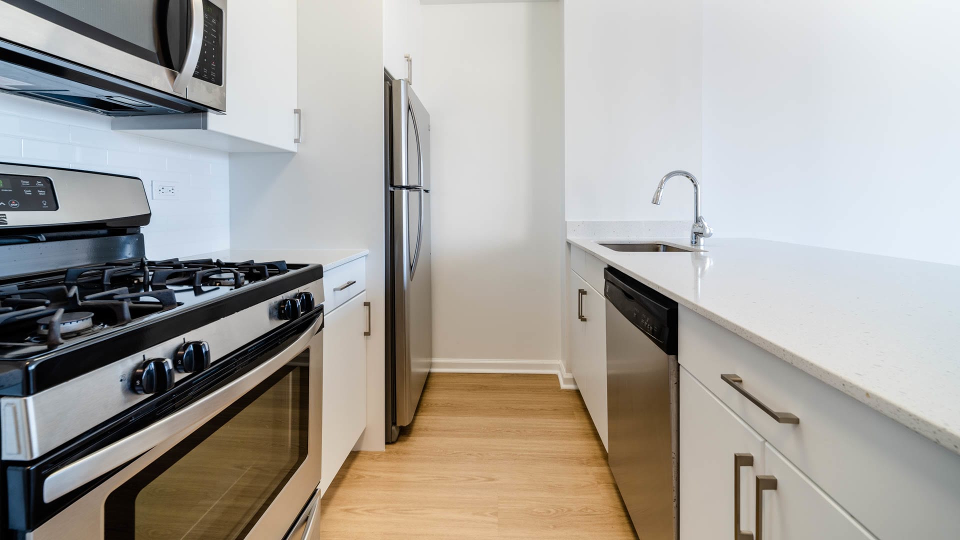 300 East 39 Street #21A, Manhattan, NY 10016