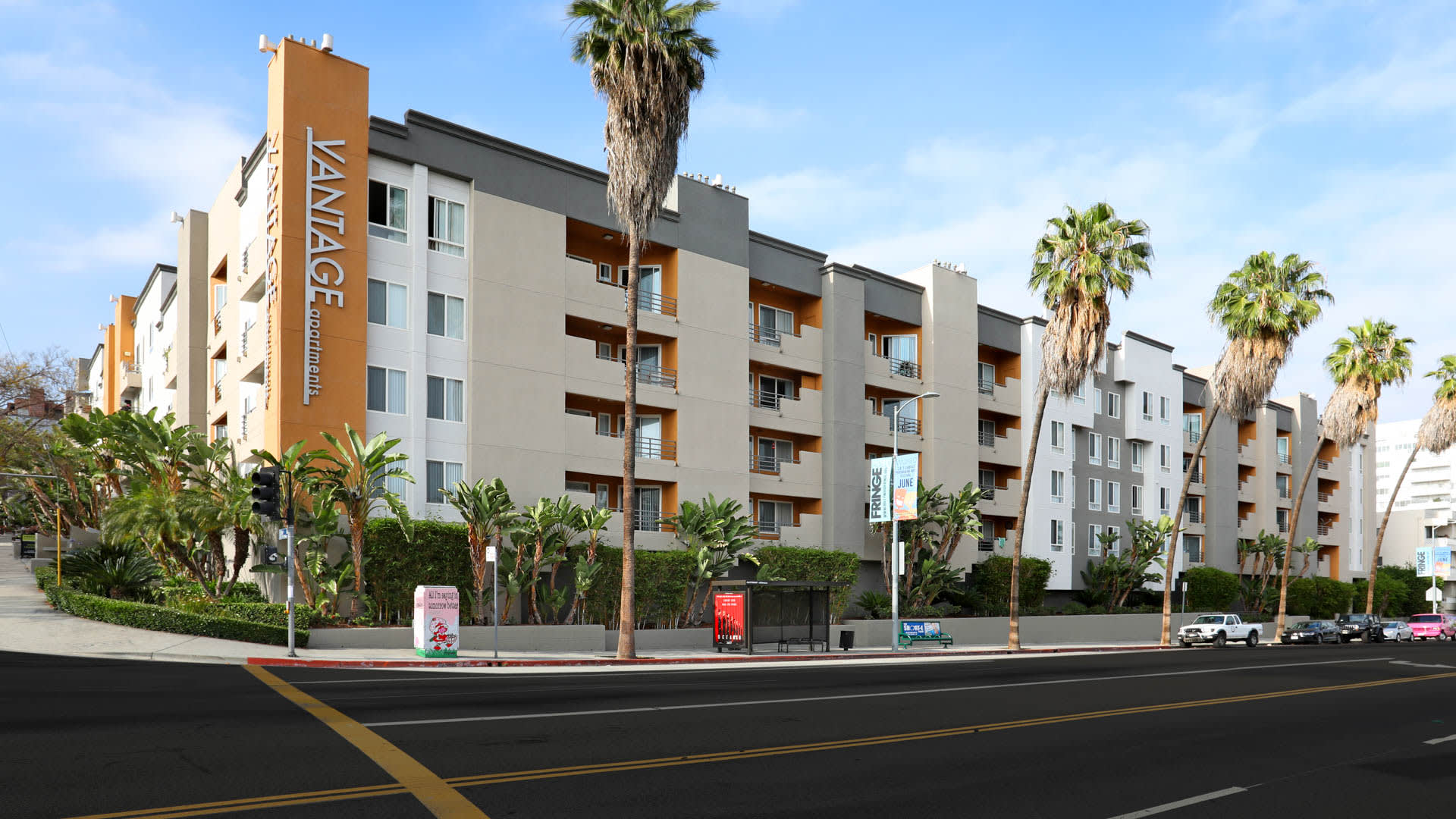 Vantage Hollywood Apartments - Exterior