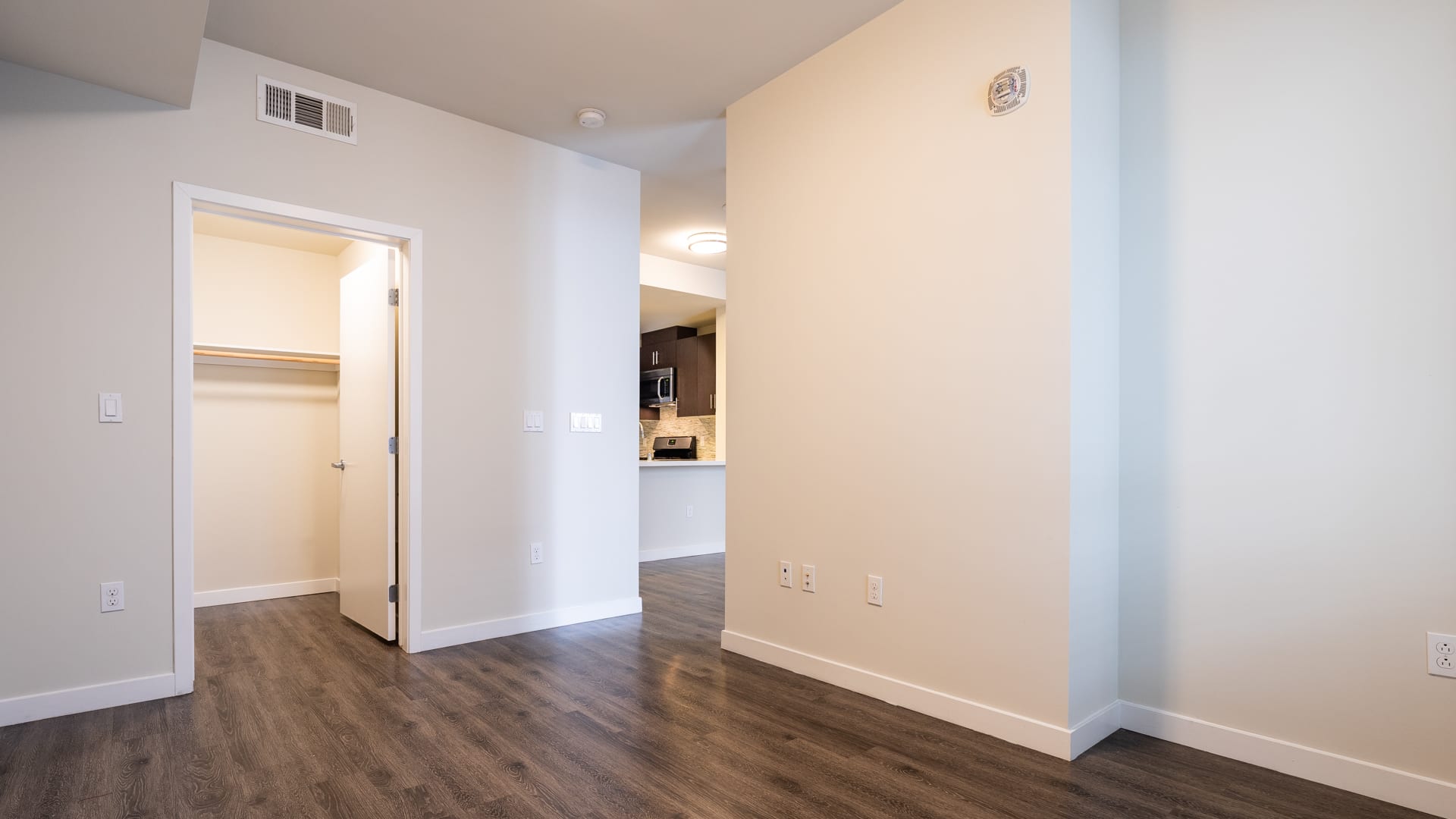 Radius Koreatown Apartments — community and apartment views.