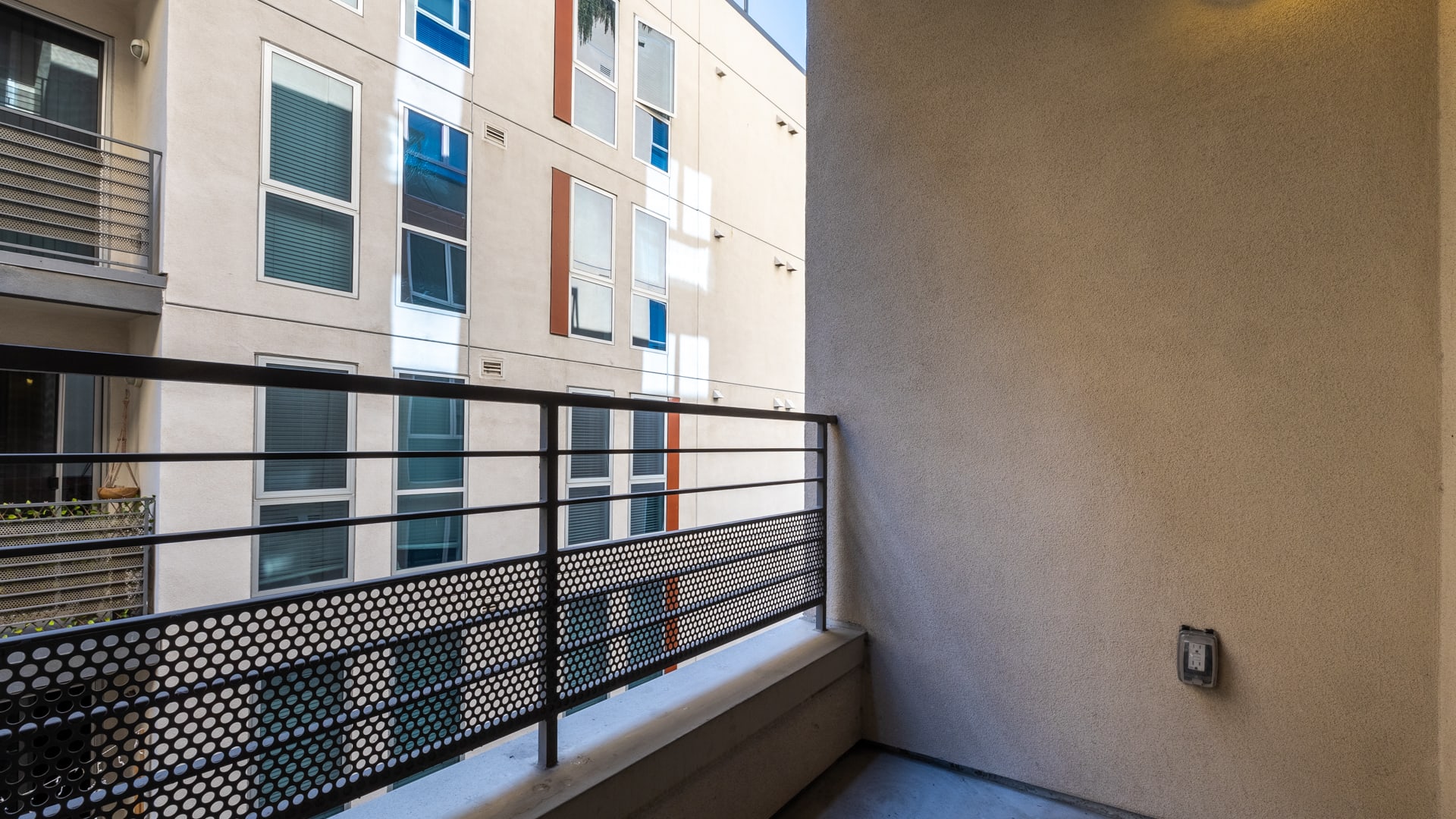 Radius Koreatown Apartments — community and apartment views.