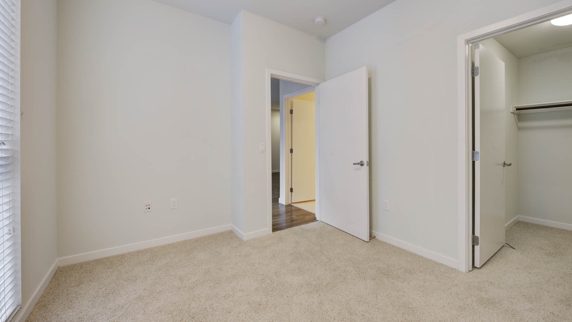 Radius Koreatown Apartments — community and apartment views.
