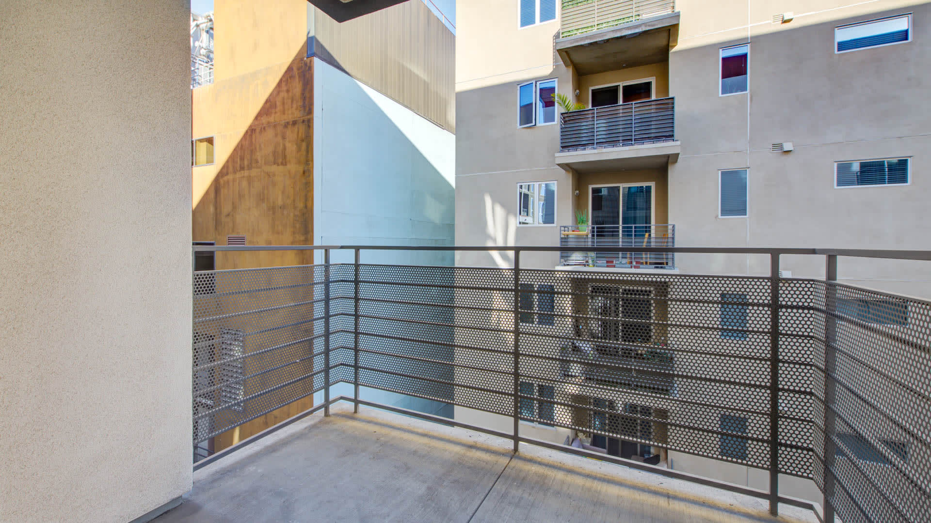 Radius Koreatown Apartments — community and apartment views.
