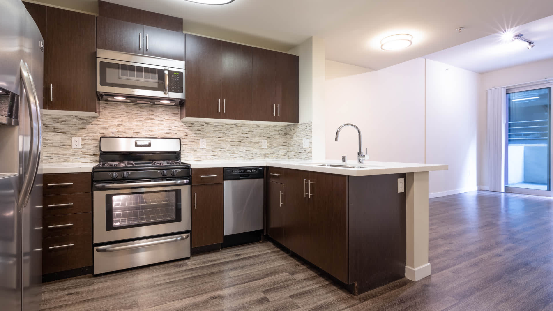 Radius Koreatown Apartments — community and apartment views.