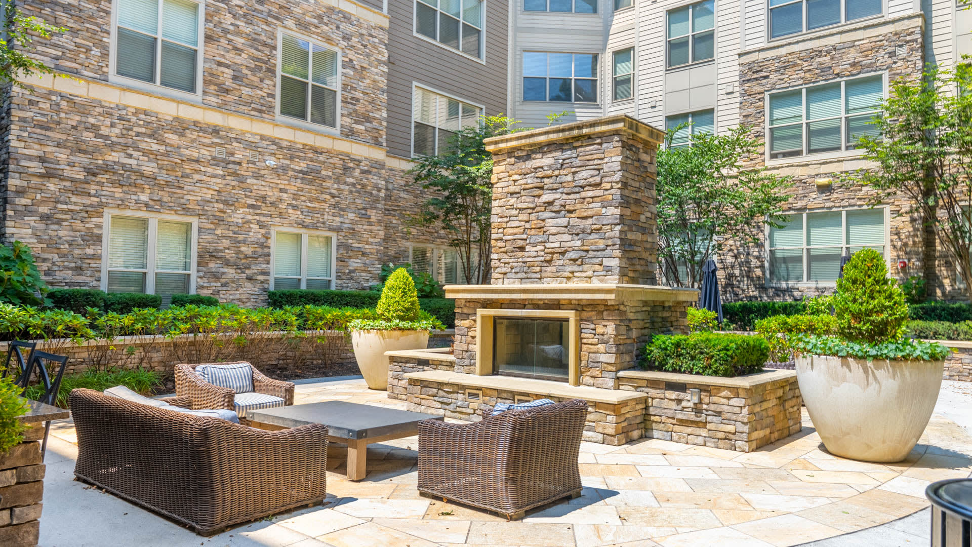 Axis at Shady Grove Apartments Courtyard