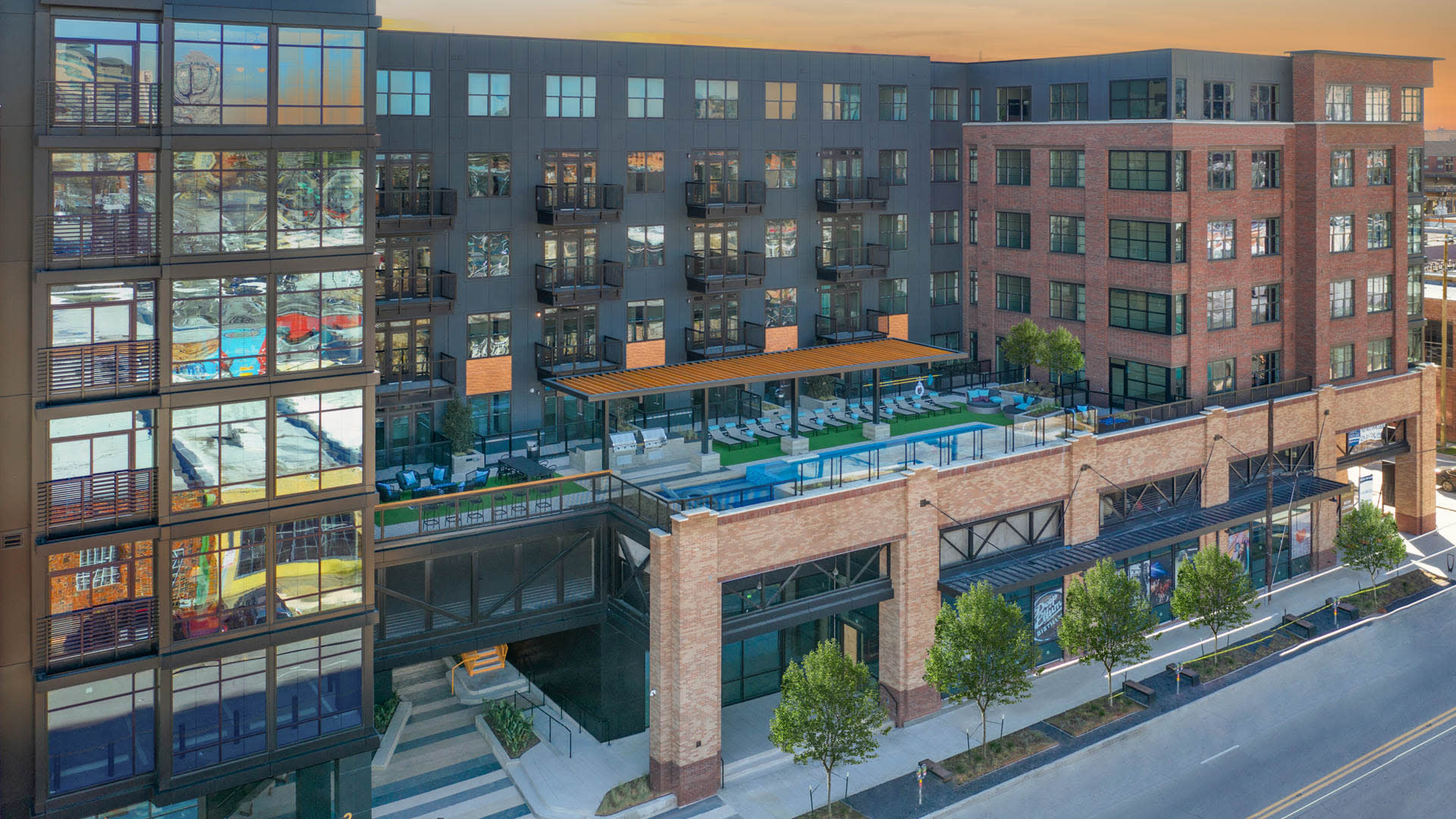 Indie Deep Ellum Apartments in Dallas, Texas 2900 Canton St