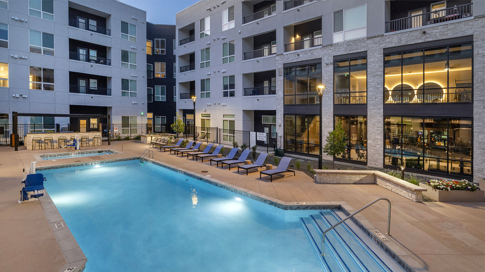 Solana Beeler Park Apartments - Pool