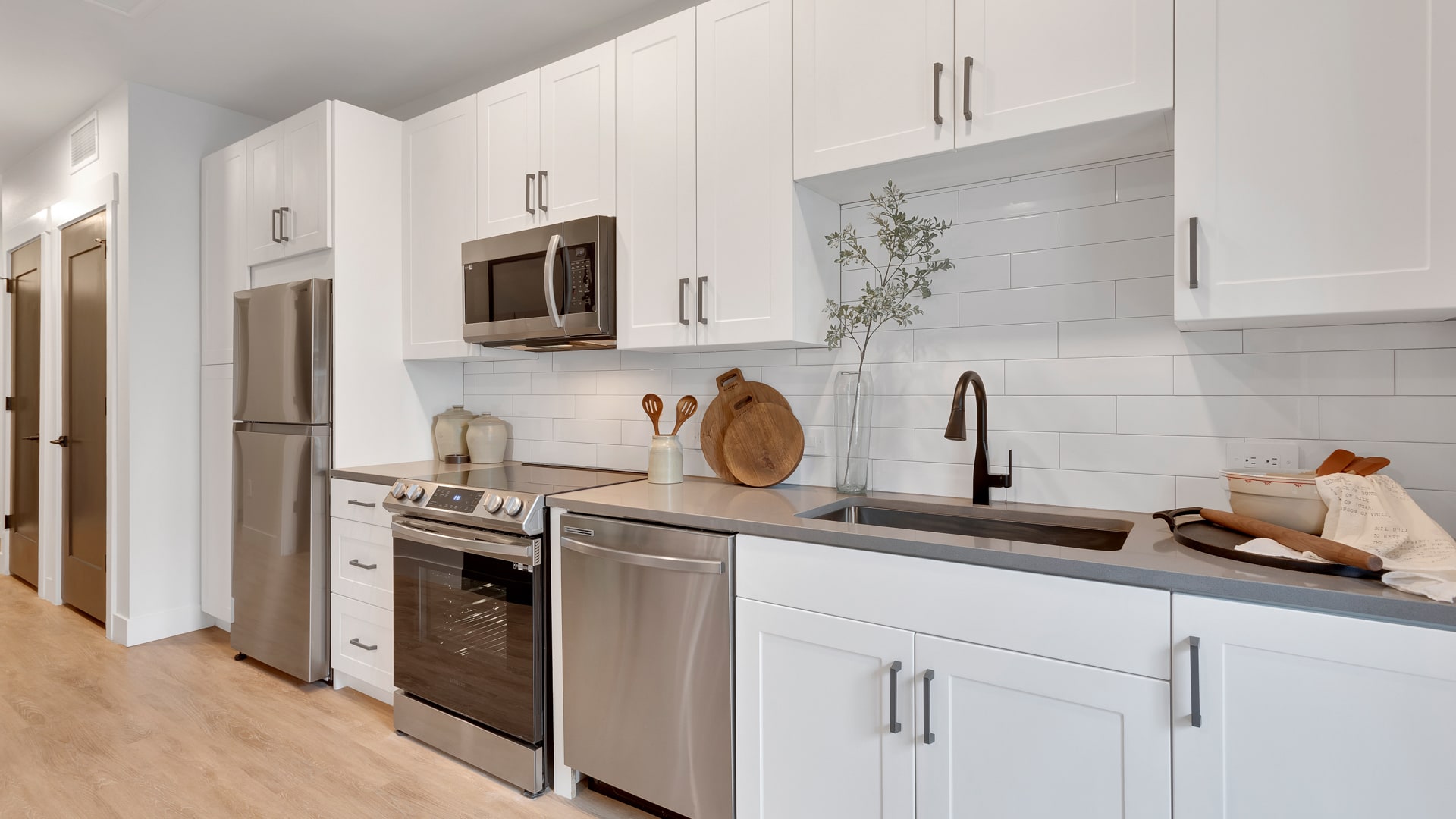 White Fence Farm - Kitchen