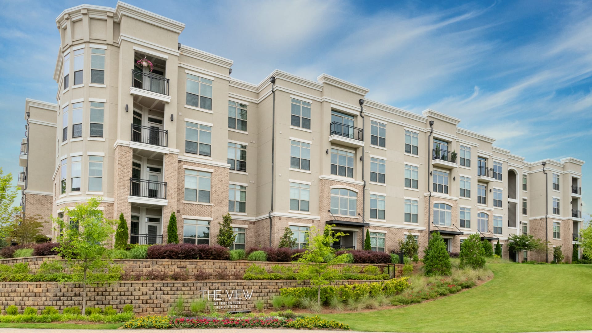 The View at Woodstock Apartments - Exterior