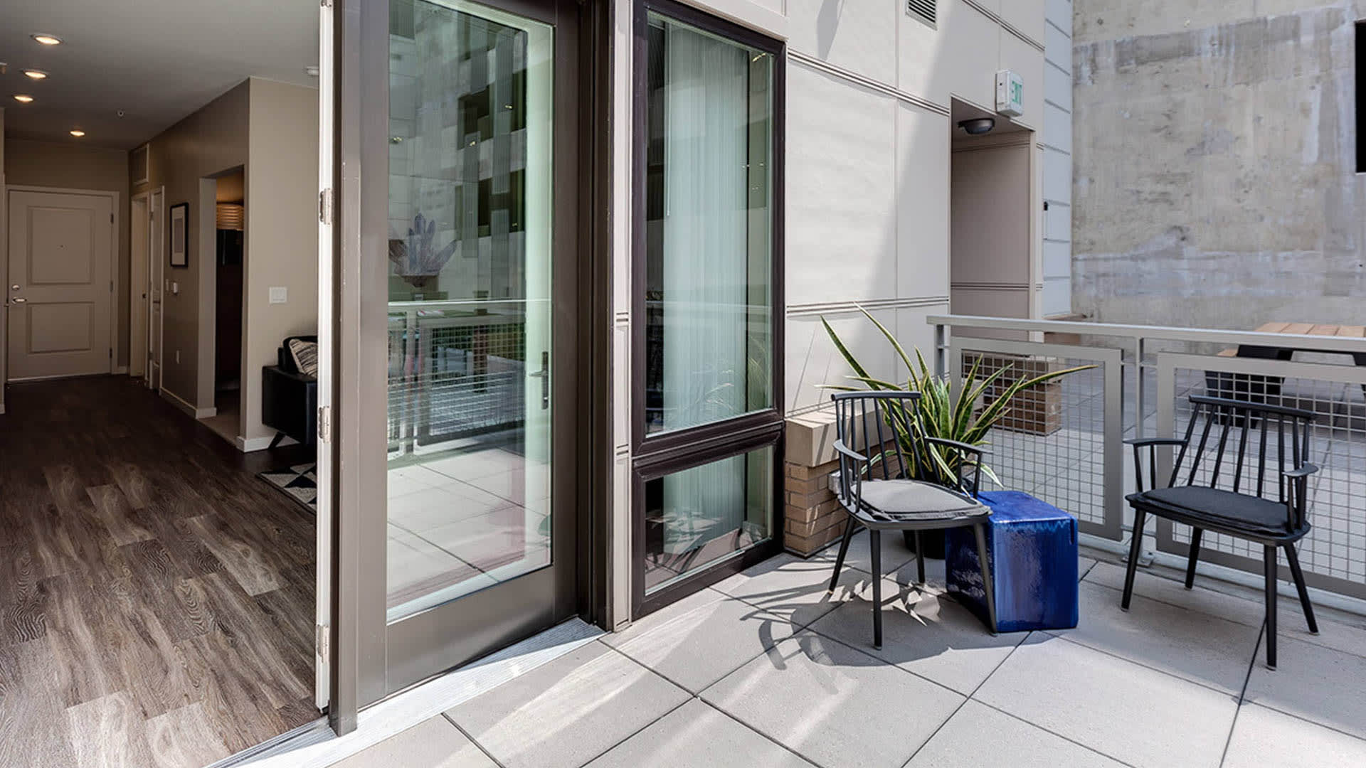 The Den Apartments - Patio