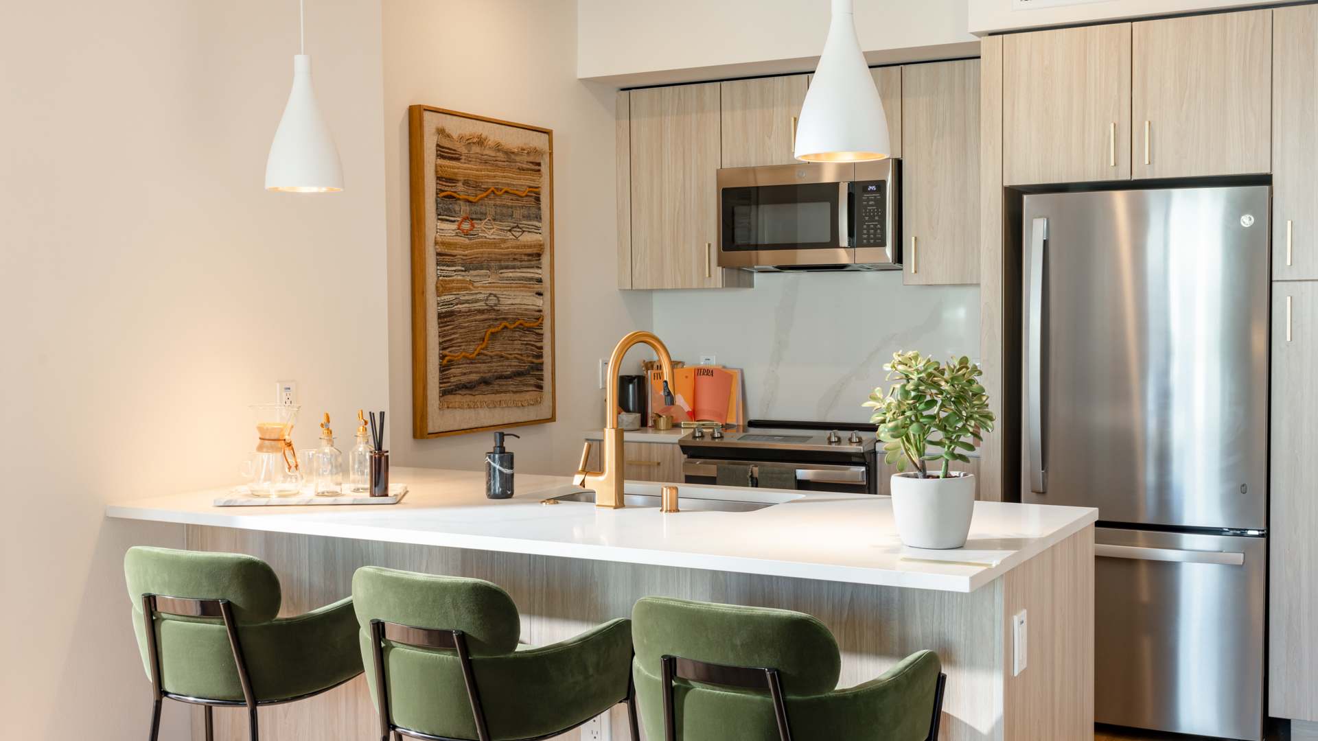 Lorien Apartments - Kitchen