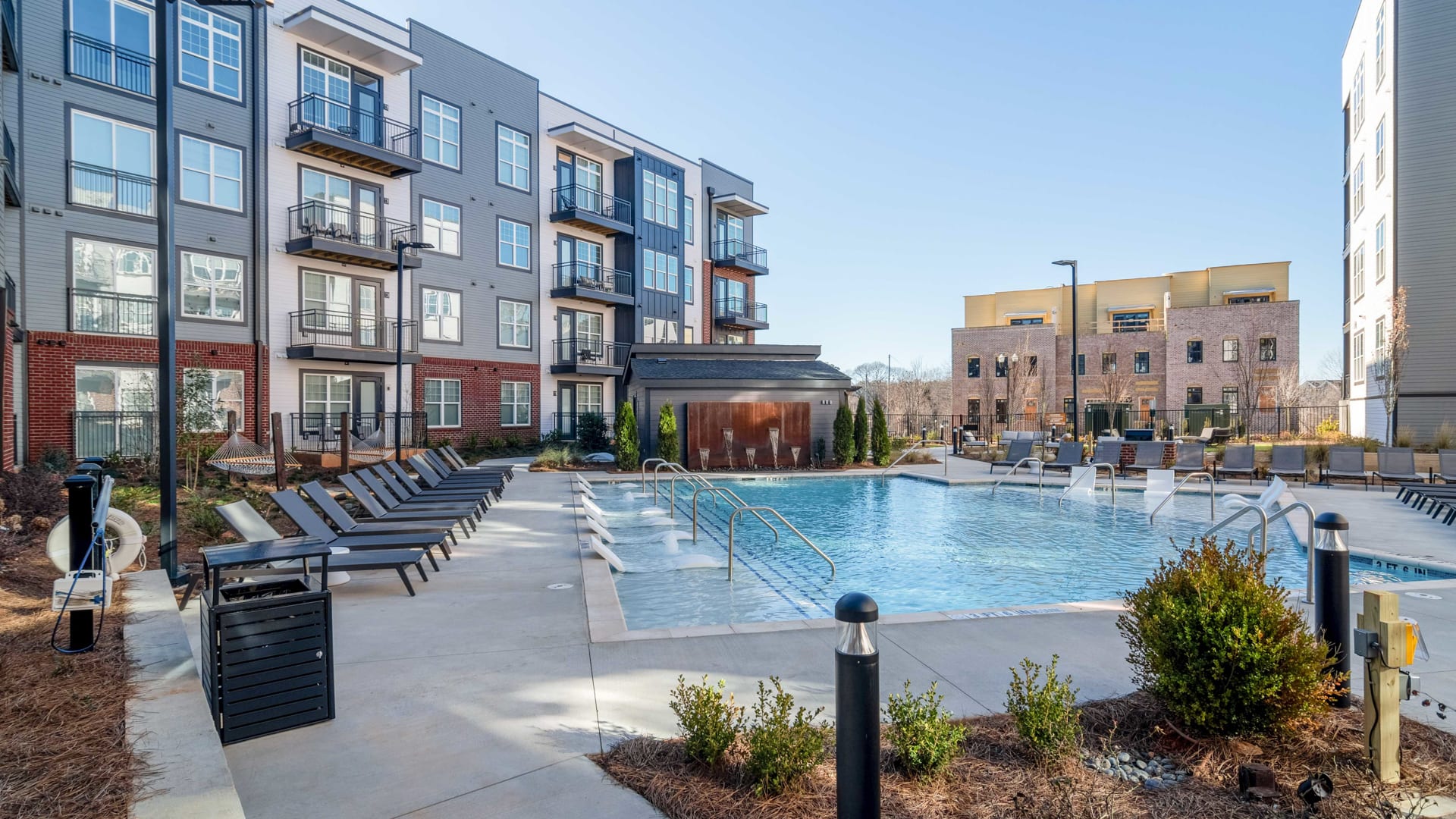 Lyric Sugar Hill Apartments - Pool