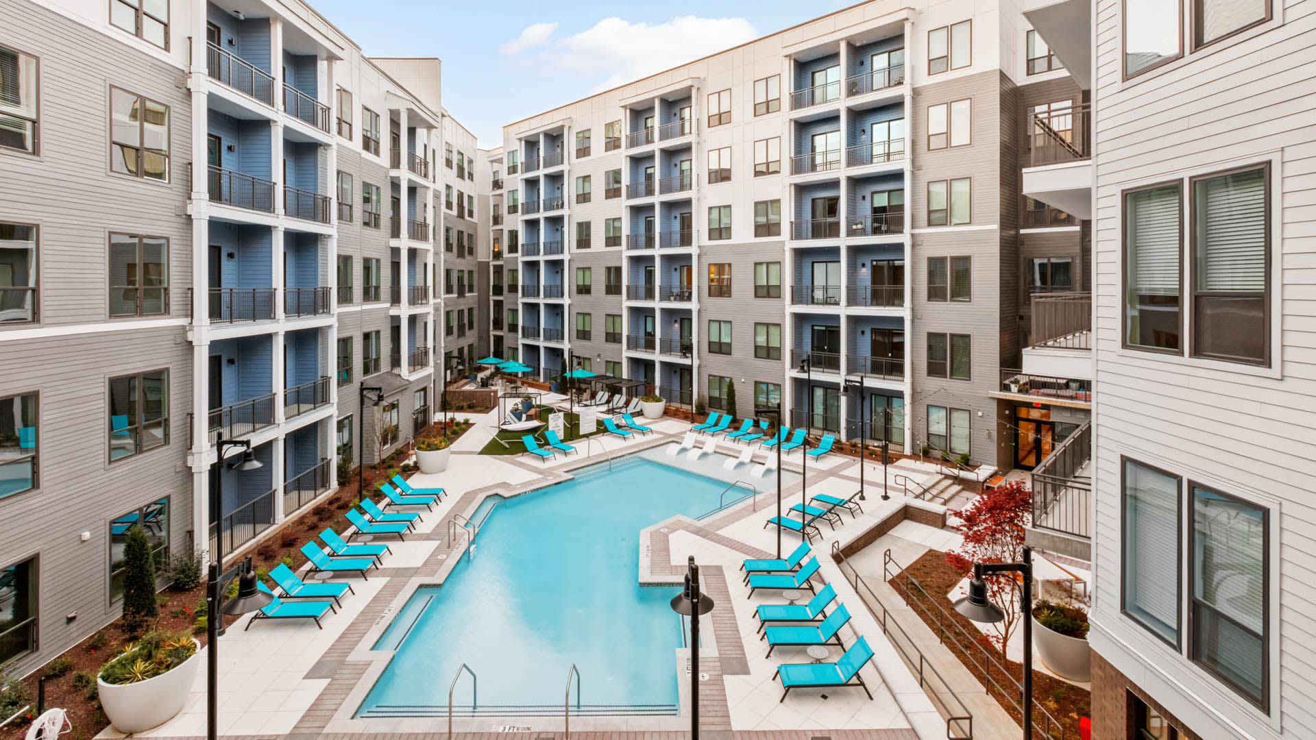 Stillhouse Vinings Apartments - Swimming Pool