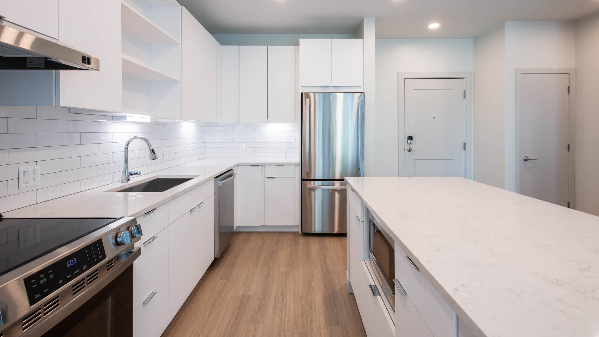 The Basin Apartments - Kitchen