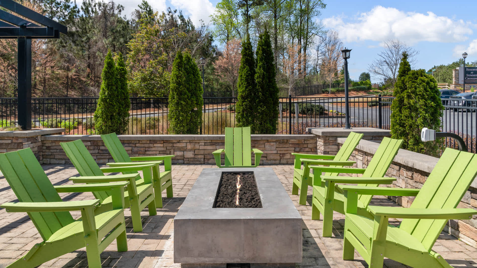 Reserve at Summit Crossing Apartments - Outdoor Lounge