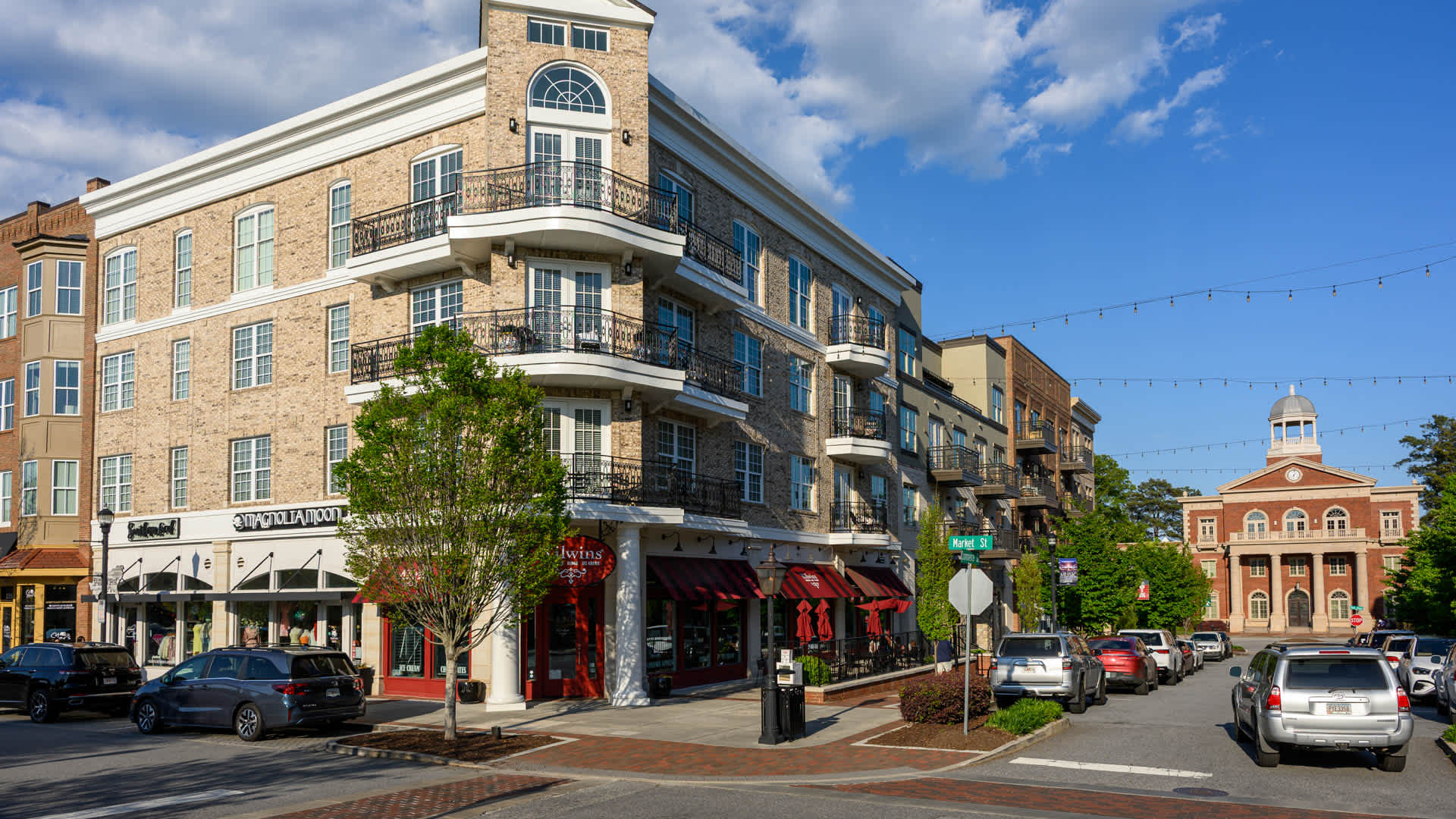 Lex Alpharetta Apartments - Neighborhood