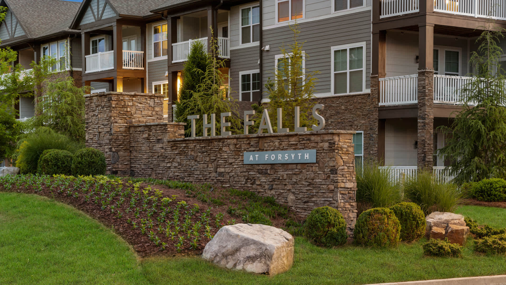 The Falls at Forsyth Apartments - Exterior