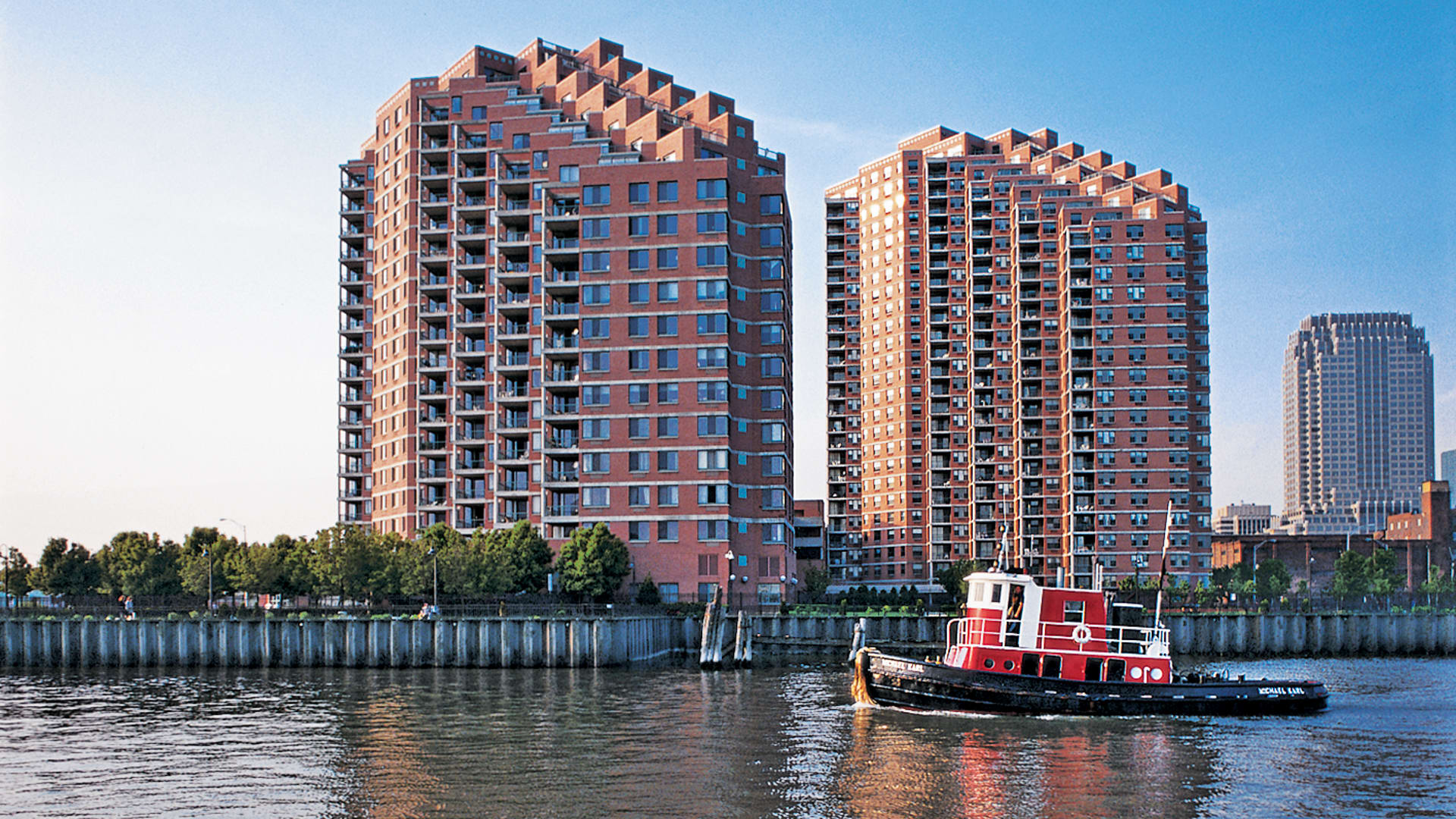Portside Towers Apartments - Building
