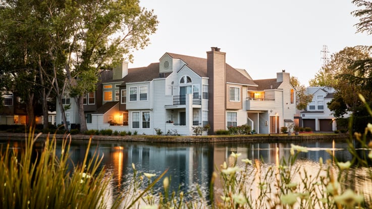 Schooner Bay Apartment Homes - Building