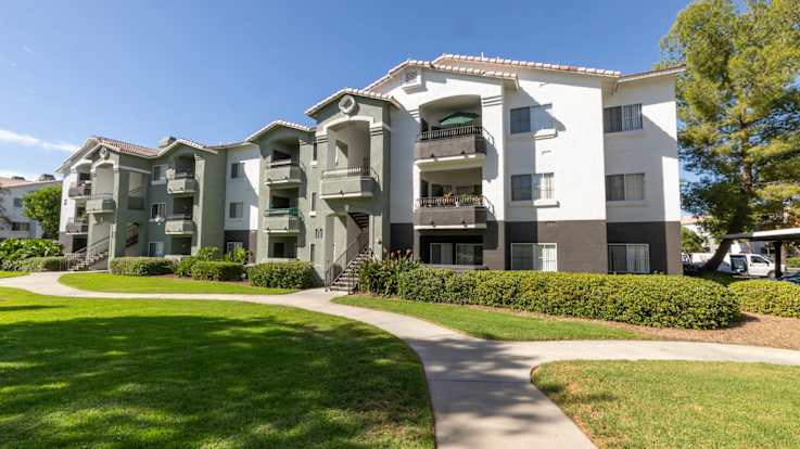 Sonterra at Foothill Ranch Apartments - Exterior