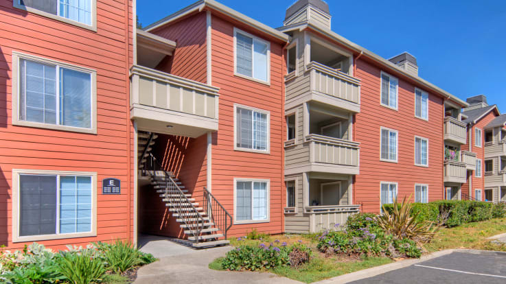 Mill Creek Apartments - Exterior 