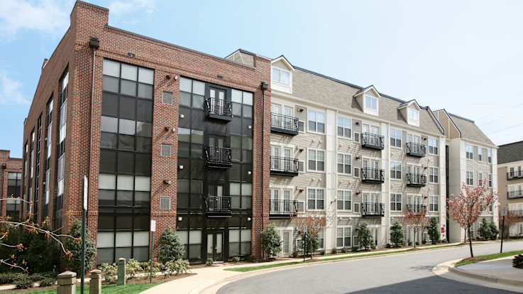 Carlyle Mill Apartments - Building