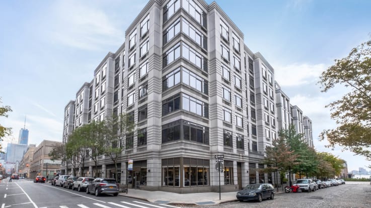 600 Washington Apartments - Exterior 