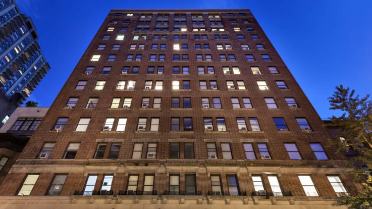 Parc Coliseum Apartments - Exterior