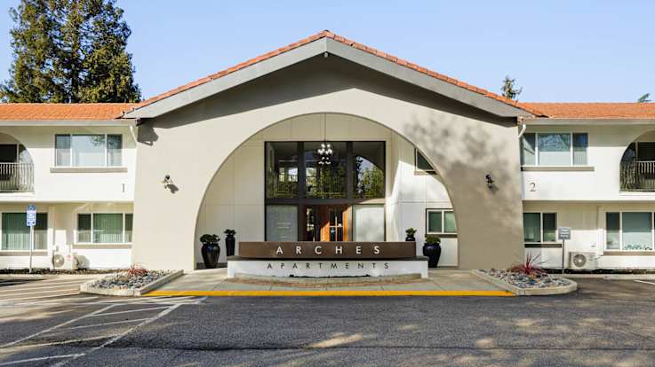 The Arches Apartments - Exterior