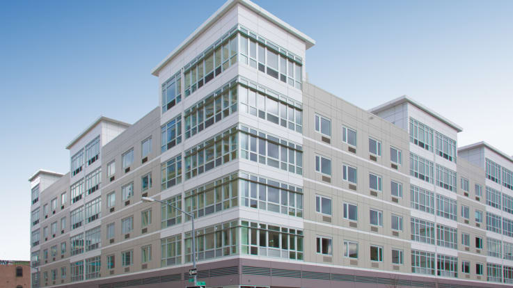 175 Kent Apartments - Exterior