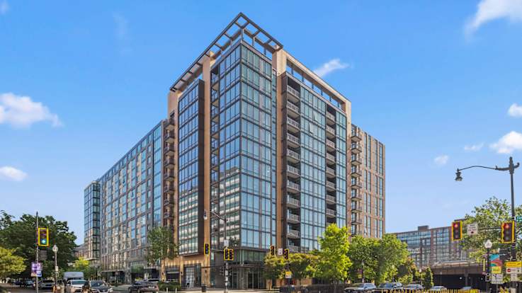 100k Apartments - Exterior