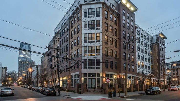 Madox Apartments - Building Exterior 