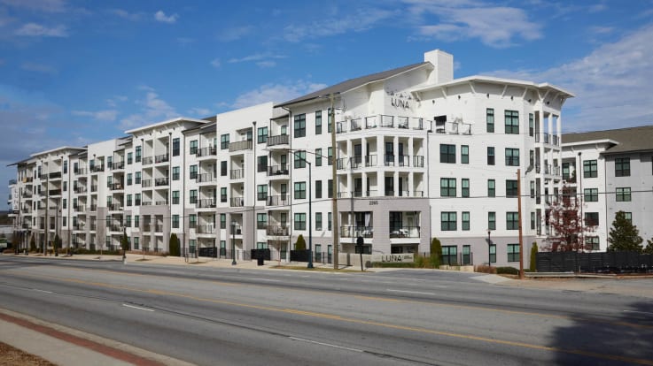 Luna Upper Westside Apartments - Exterior