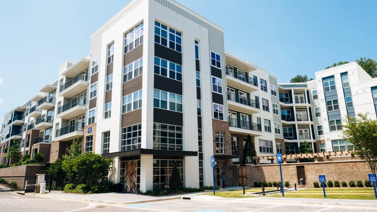 Juniper Sandy Springs Apartments - Exterior