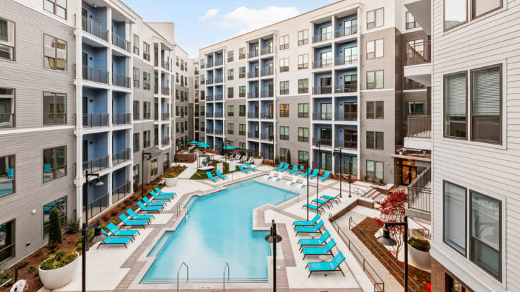 Stillhouse Vinings Apartments - Swimming Pool