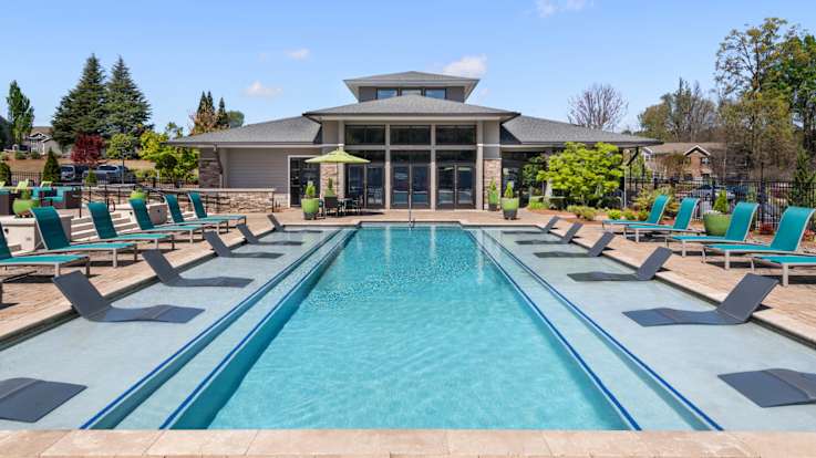 Reserve at Summit Crossing Apartments - Swimming Pool