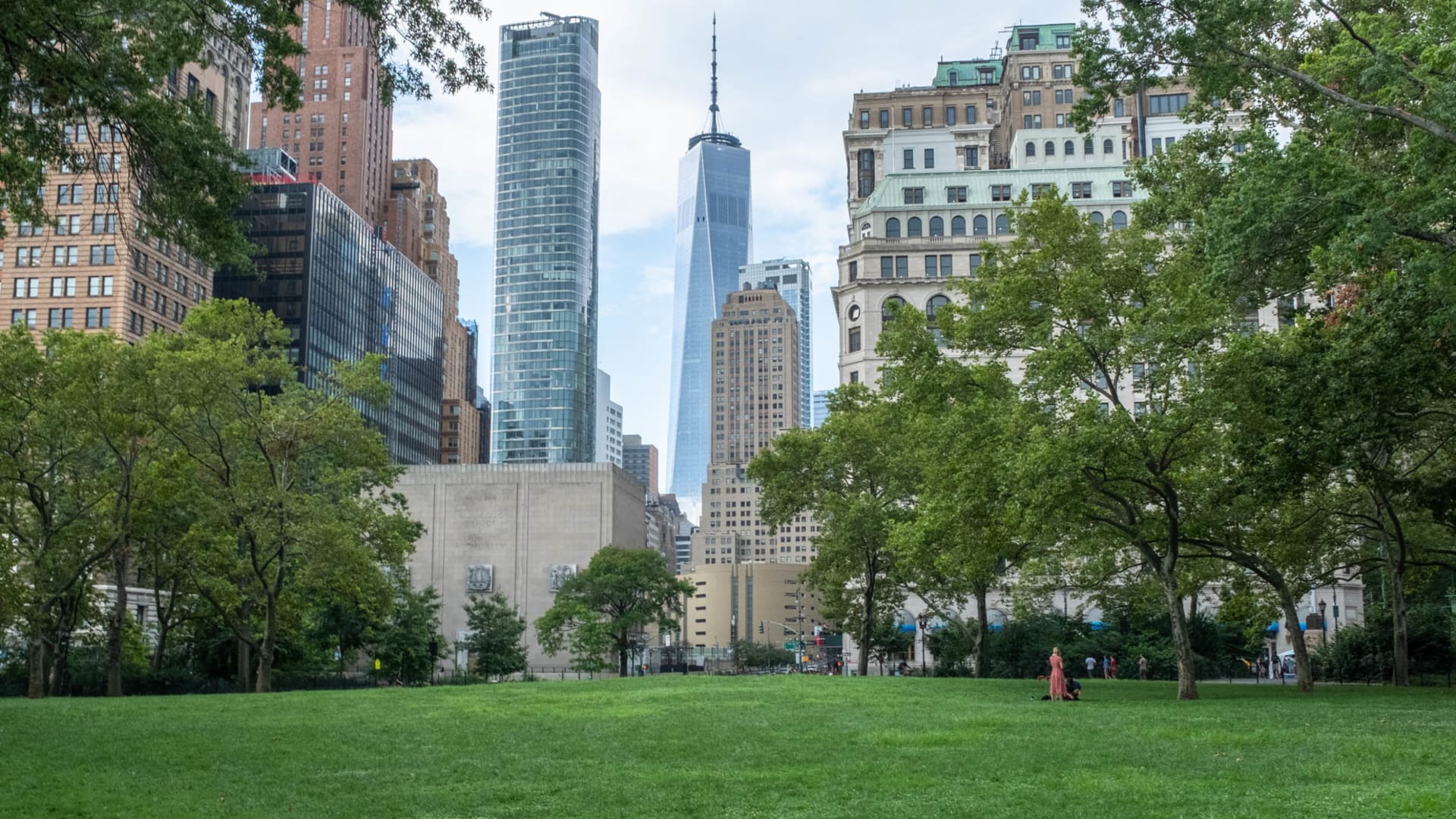 71 Broadway Apartments - Neighborhood