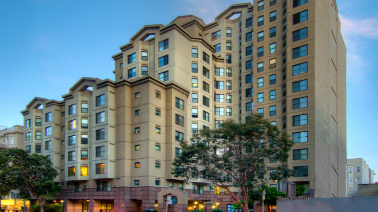 Geary Courtyard Apartments - Exterior