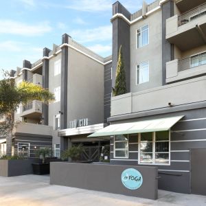 Victor On Venice Apartments Culver City 10001 Blvd Mosaicimage Alt